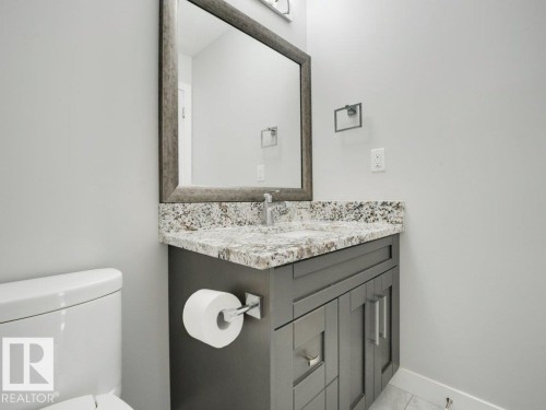 6412 167A Avenue, Edmonton, AB - Indoor Photo Showing Bathroom