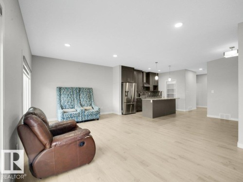 6412 167A Avenue, Edmonton, AB - Indoor