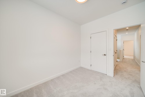 8522 80 Avenue, Edmonton, AB - Indoor Photo Showing Other Room
