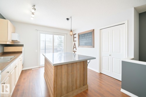 20432 48 Avenue, Edmonton, AB - Indoor Photo Showing Kitchen