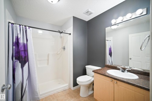 20432 48 Avenue, Edmonton, AB - Indoor Photo Showing Bathroom