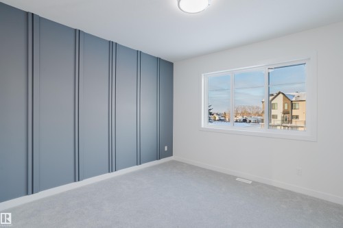 931 19 Avenue, Edmonton, AB - Indoor Photo Showing Other Room