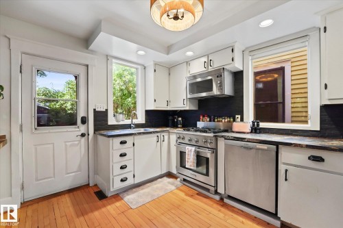 10838 126 Street, Edmonton, AB - Indoor Photo Showing Kitchen