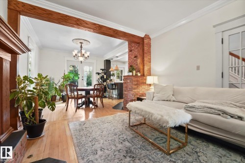 10838 126 Street, Edmonton, AB - Indoor Photo Showing Living Room