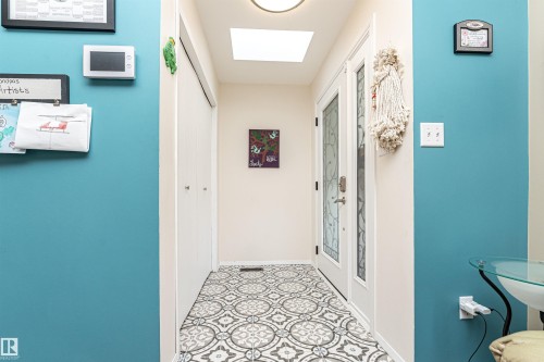 9007 102 Avenue, Morinville, AB - Indoor Photo Showing Bathroom