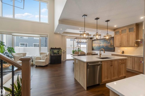 53 Deer Meadow Crescent, Fort Saskatchewan, AB - Indoor Photo Showing Kitchen With Upgraded Kitchen