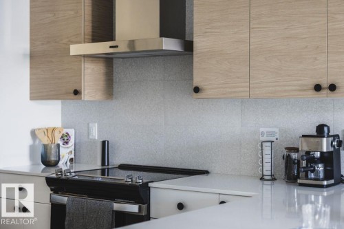 7477 Klapstein Crescent, Edmonton, AB - Indoor