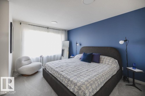 7477 Klapstein Crescent, Edmonton, AB - Indoor Photo Showing Bedroom