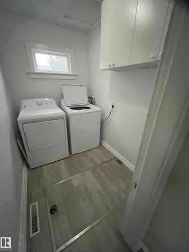 5102 53 Street, Daysland, AB - Indoor Photo Showing Laundry Room