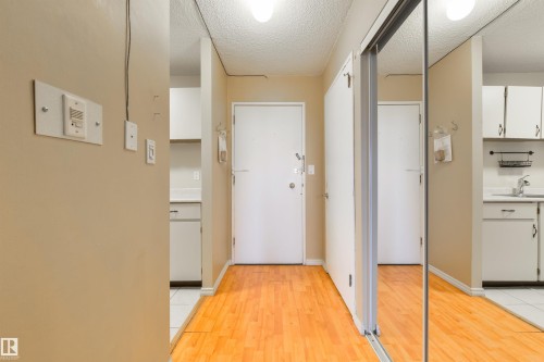 601 13910 Stony Plain Road, Edmonton, AB - Indoor Photo Showing Other Room