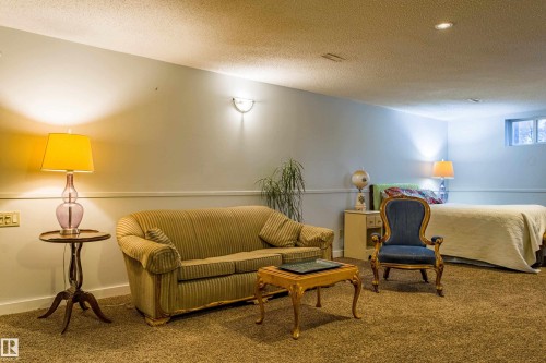 10903 132 Street, Edmonton, AB - Indoor