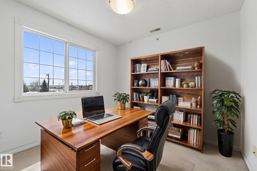 420 12110 106 Avenue, Edmonton, AB - Indoor Photo Showing Office