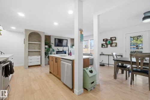 272 Grandin Village, St. Albert, AB - Indoor