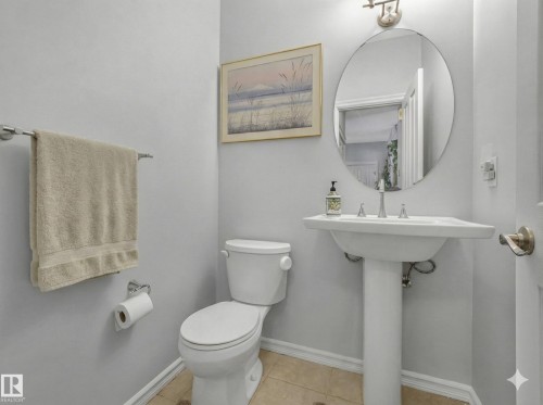 540 59 Street Sw, Edmonton, AB - Indoor Photo Showing Bathroom