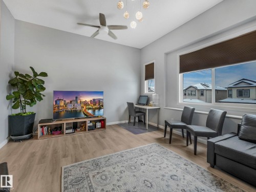 540 59 Street Sw, Edmonton, AB - Indoor