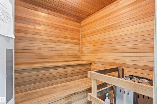 112 12408 15 Avenue, Edmonton, AB - Indoor Photo Showing Other Room