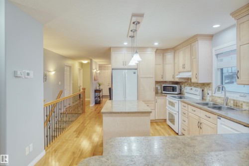 5125 48 Street, Barrhead, AB - Indoor Photo Showing Kitchen With Double Sink