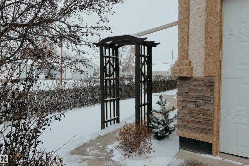 5125 48 Street, Barrhead, AB - Outdoor