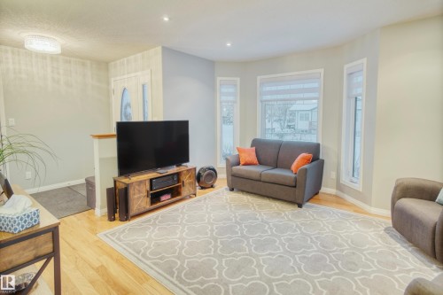 5125 48 Street, Barrhead, AB - Indoor Photo Showing Living Room