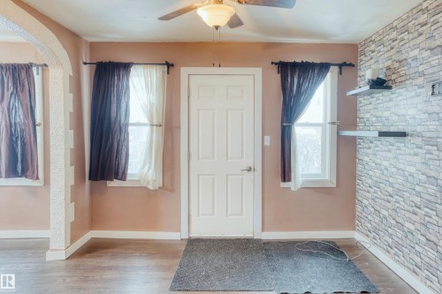 4503 53 Avenue, Barrhead, AB - Indoor Photo Showing Other Room