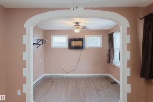 4503 53 Avenue, Barrhead, AB - Indoor Photo Showing Other Room