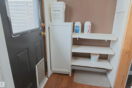 4503 53 Avenue, Barrhead, AB - Indoor Photo Showing Other Room