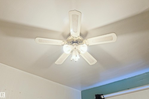 4503 53 Avenue, Barrhead, AB - Indoor Photo Showing Other Room