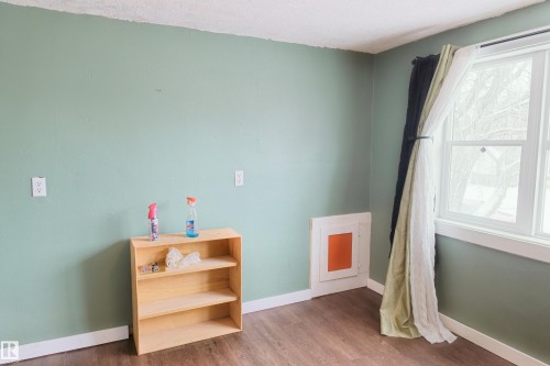 4503 53 Avenue, Barrhead, AB - Indoor