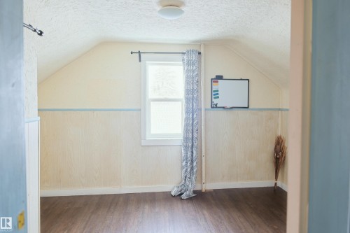 4503 53 Avenue, Barrhead, AB - Indoor