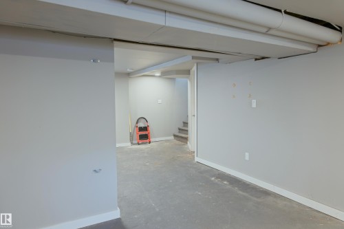 4503 53 Avenue, Barrhead, AB - Indoor