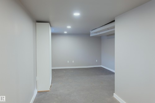 4503 53 Avenue, Barrhead, AB - Indoor