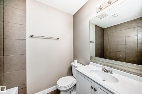 12910 128 Street, Edmonton, AB - Indoor Photo Showing Bathroom