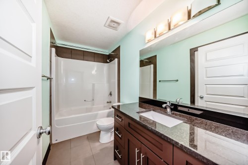 12910 128 Street, Edmonton, AB - Indoor Photo Showing Bathroom