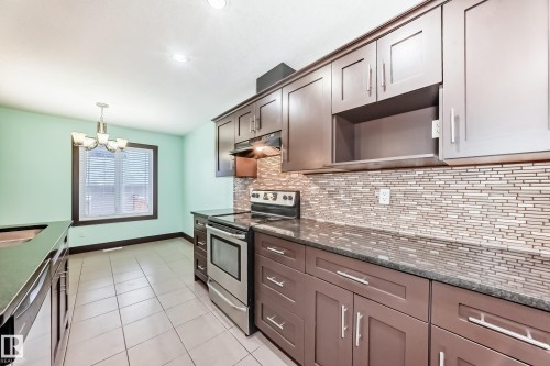 12910 128 Street, Edmonton, AB - Indoor Photo Showing Kitchen With Upgraded Kitchen