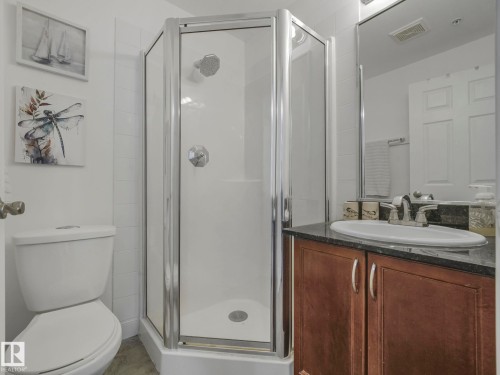 1005 9939 109 Street, Edmonton, AB - Indoor Photo Showing Bathroom