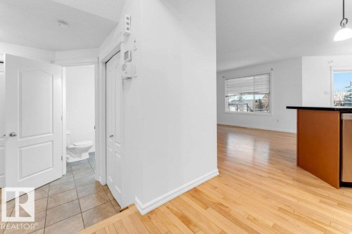 8723 178 Avenue Nw, Edmonton, AB - Indoor