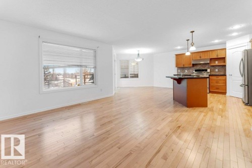 8723 178 Avenue Nw, Edmonton, AB - Indoor Photo Showing Other Room