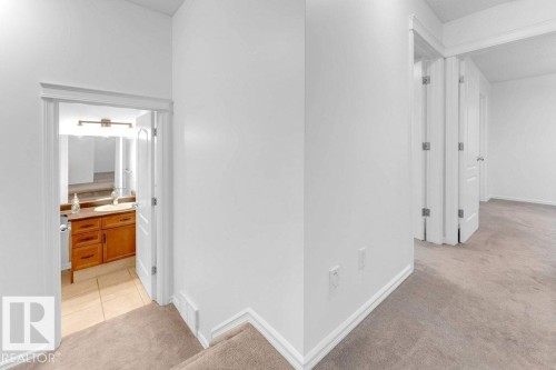 8723 178 Avenue Nw, Edmonton, AB - Indoor Photo Showing Other Room