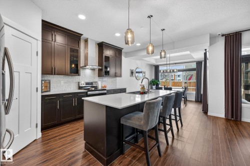 1365 Westerra Drive, Stony Plain, AB - Indoor Photo Showing Kitchen With Upgraded Kitchen