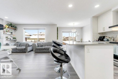 2326 Wonnacott Crescent, Edmonton, AB - Indoor Photo Showing Other Room