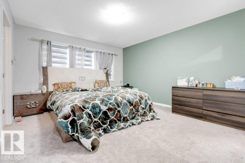 2326 Wonnacott Crescent, Edmonton, AB - Indoor Photo Showing Bedroom