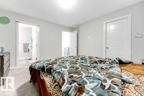 2326 Wonnacott Crescent, Edmonton, AB - Indoor Photo Showing Bedroom