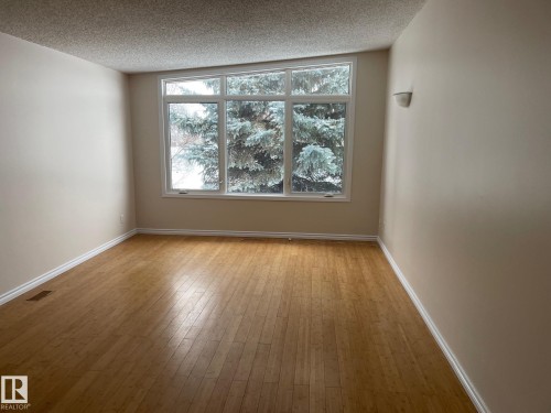 8407 52 Street, Edmonton, AB - Indoor Photo Showing Other Room