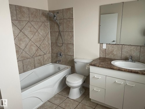 8407 52 Street, Edmonton, AB - Indoor Photo Showing Bathroom