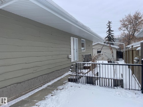 8407 52 Street, Edmonton, AB - Outdoor With Exterior
