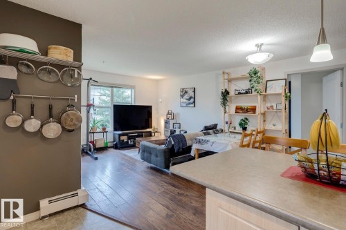 218 11449 Ellerslie Road Sw, Edmonton, AB - Indoor