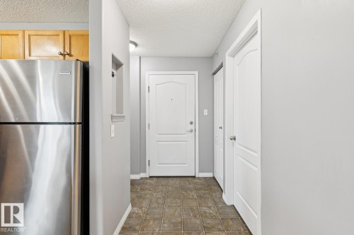 425 5350 199 Street Nw, Edmonton, AB - Indoor Photo Showing Other Room