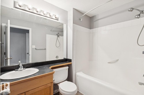 425 5350 199 Street Nw, Edmonton, AB - Indoor Photo Showing Bathroom