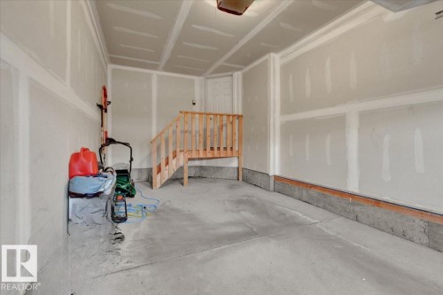 Edmonton, AB - Indoor