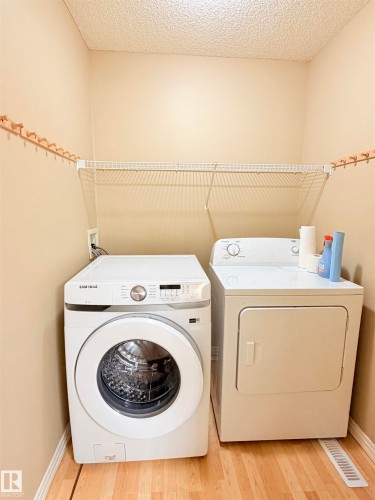 1711 37A Avenue, Edmonton, AB - Indoor Photo Showing Laundry Room